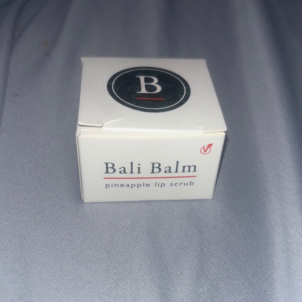 Bali Balm Pineapple Lip Scrub - White
